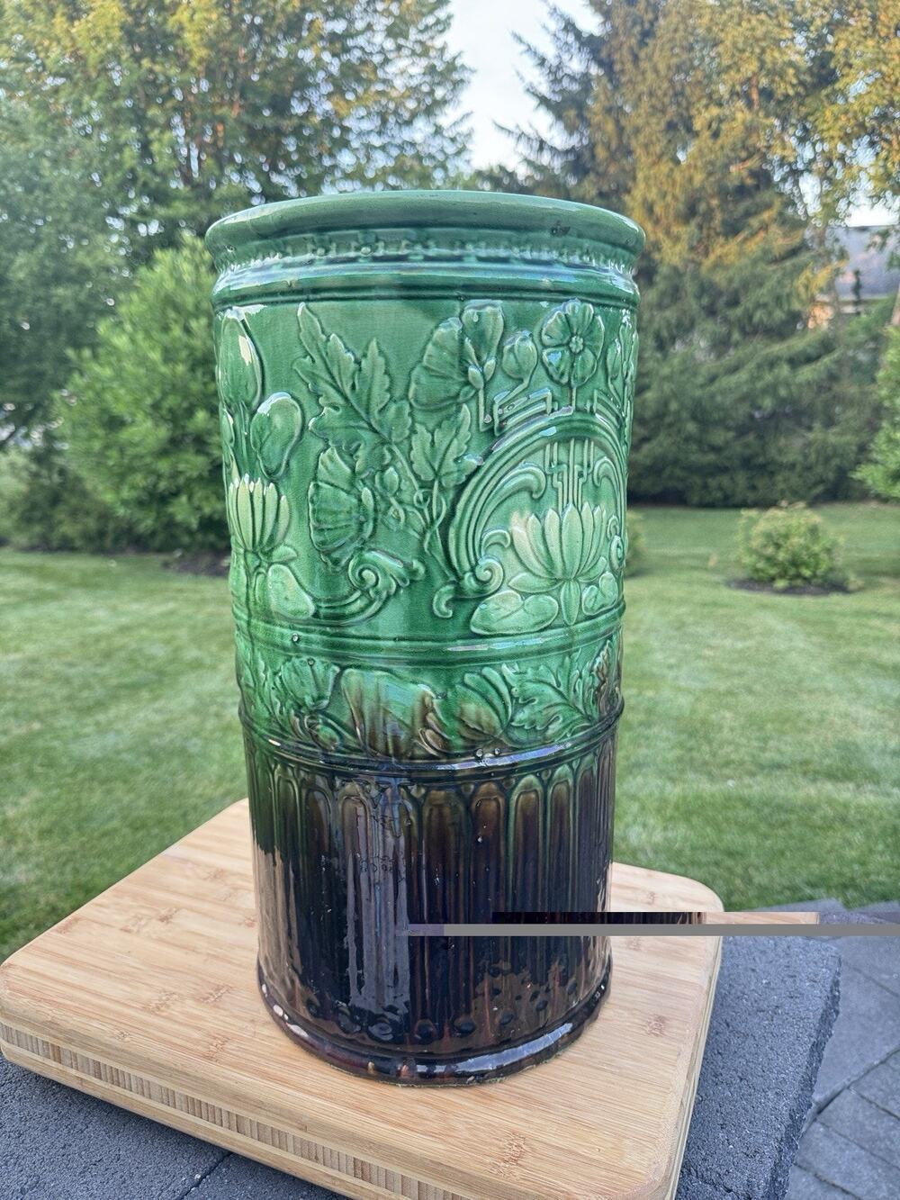 VTG Majolica Umbrella Stand Green Poppy Water Lily Art Nouveau Pottery 19.5"⁠